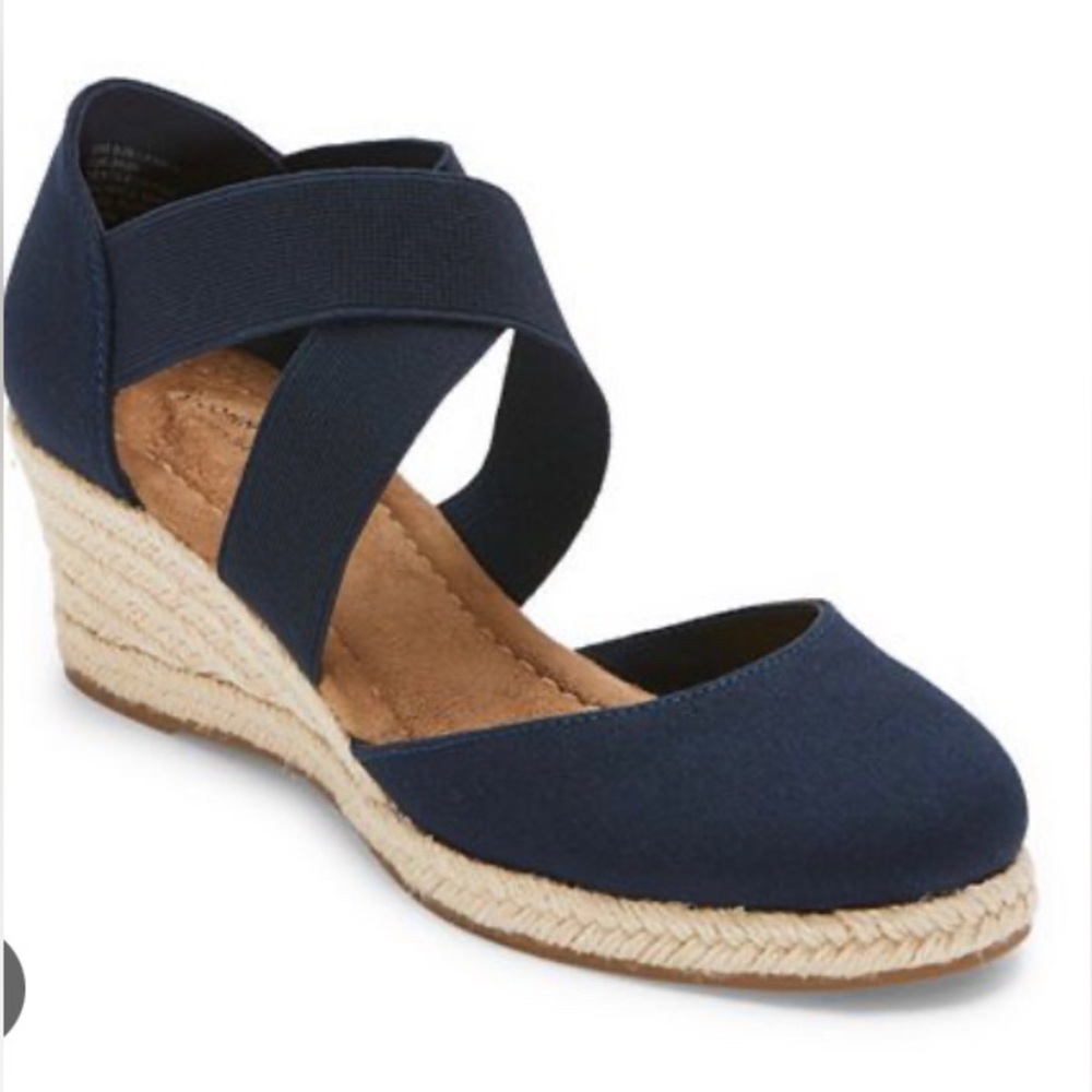 NEW St John’s Bay Lainey Wedge Sandals